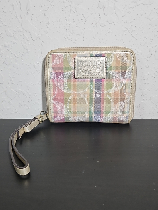Coach Handbags - Coach Vintage Y2K Poppy Pastel Plaid Signature C Wristlet Wallet